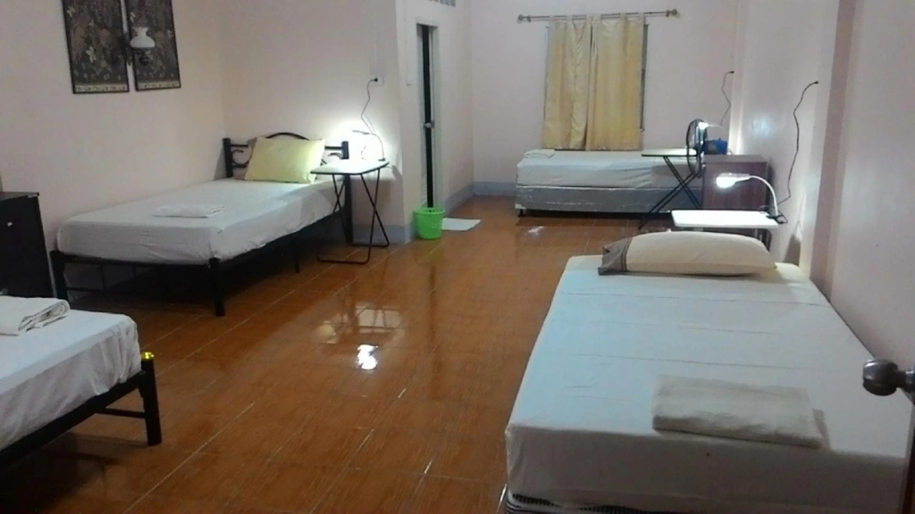 D's Corner & Guesthouse — 3