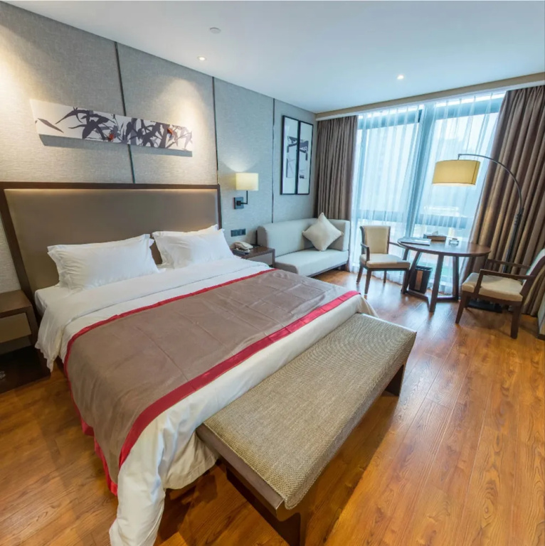 Executive Double room (full double bed)