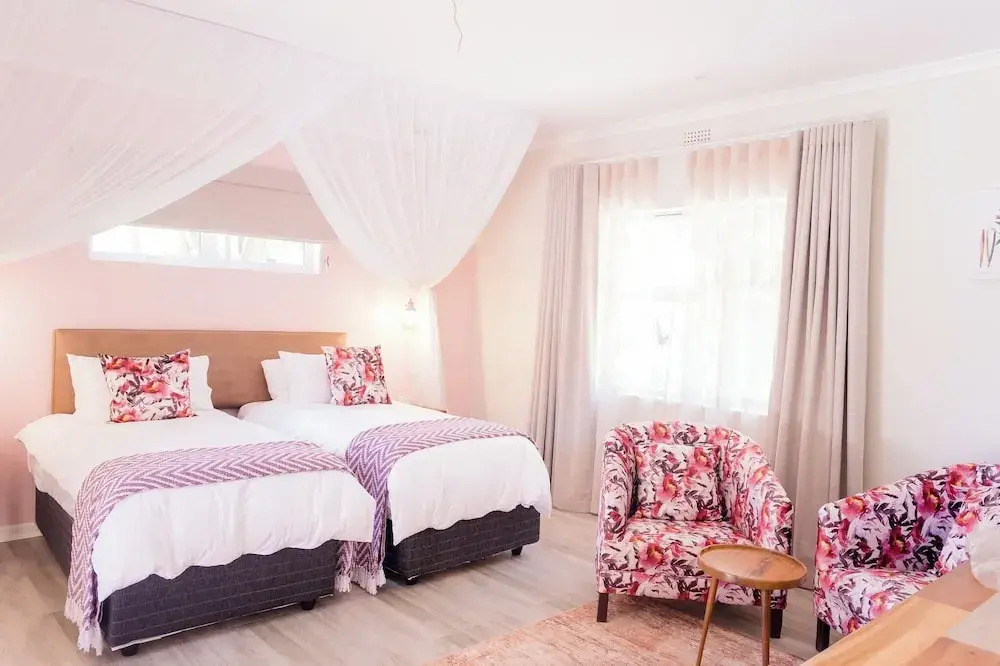 36 Alexander Guest House — фото 4