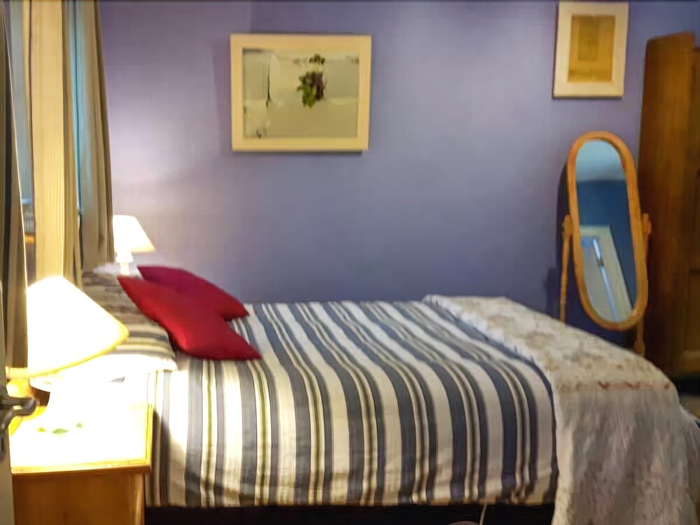 Larkside Cottage — 2