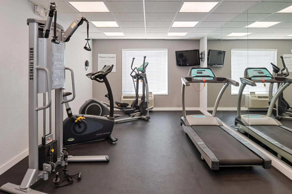 Holiday Inn Express & Suites Florida City by IHG - фото 19