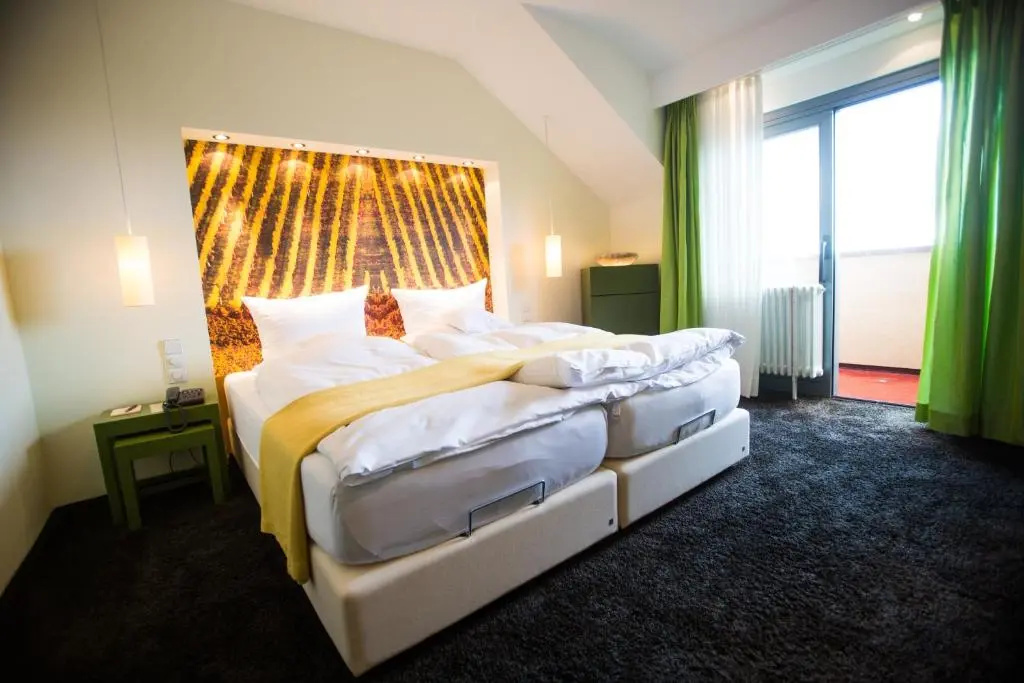 Standard Double room (full double bed)