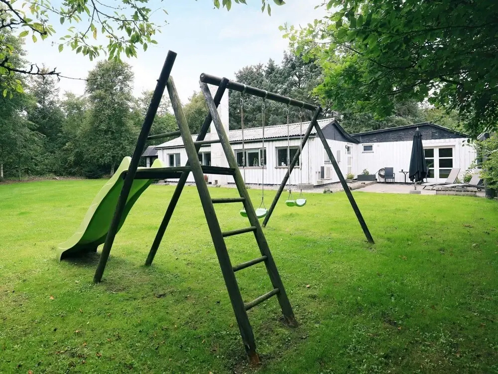 6 Person Holiday Home in Blavand