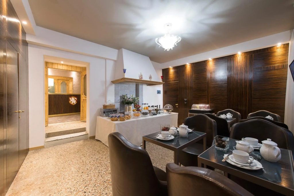 Hotel photo 21