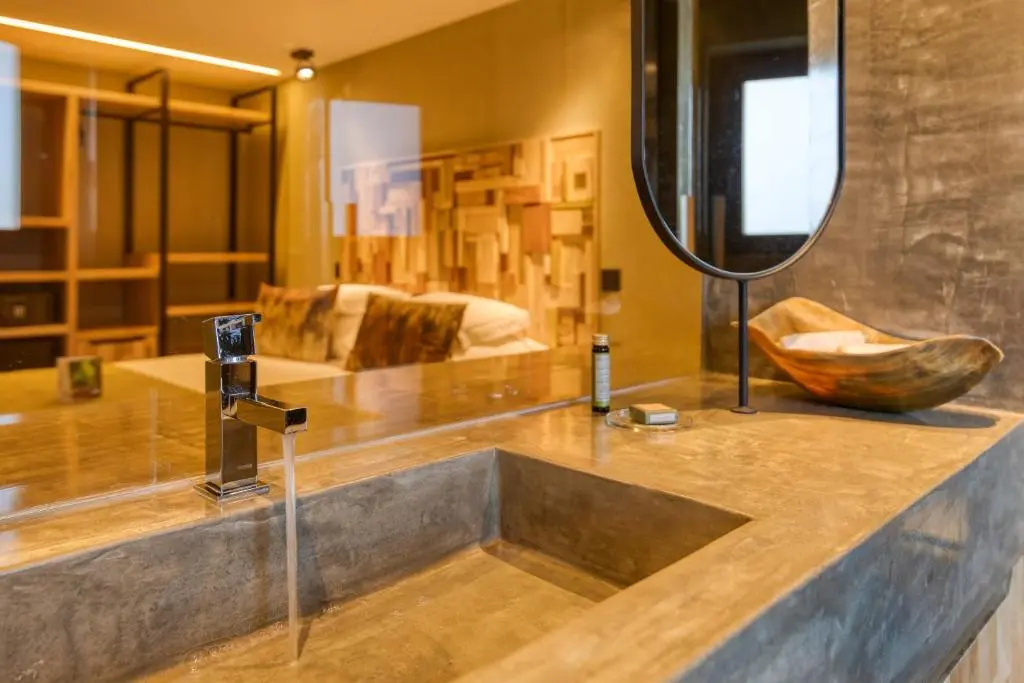 Standard Suite