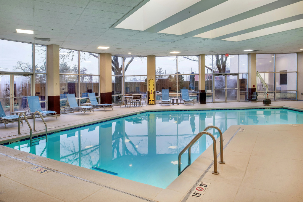 Embassy Suites by Hilton St. Louis Airport - Général