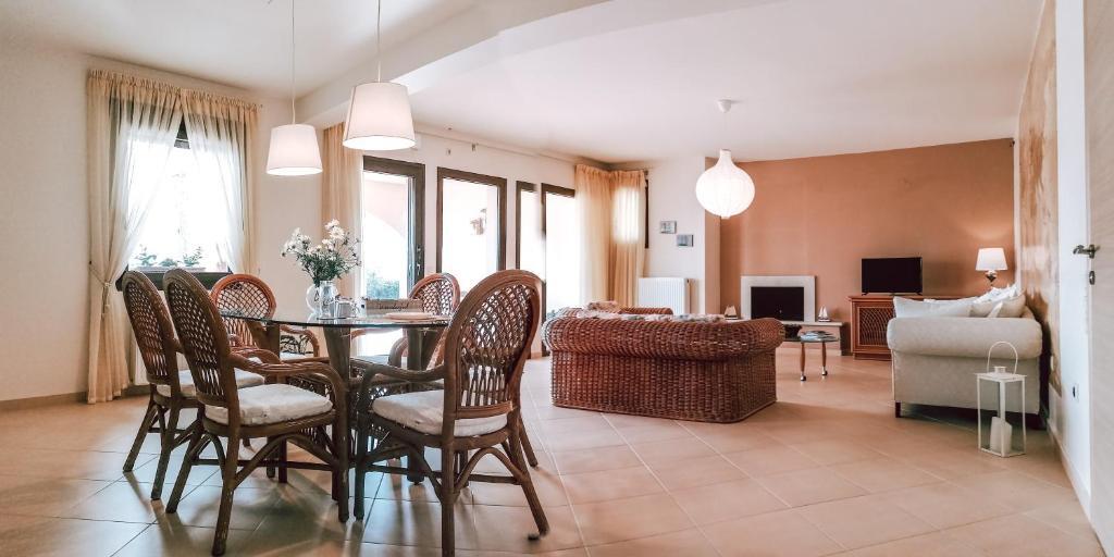 House with View in Amfithea - фото 5