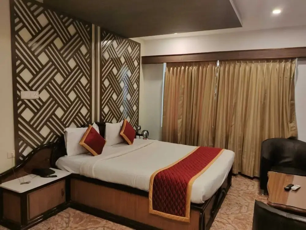 3 Bedrooms Apartment with balcony