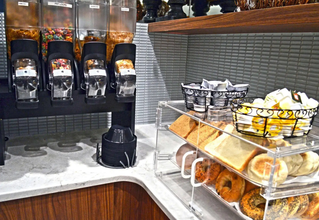 Holiday Inn & Suites Syracuse Airport - Liverpool by IHG - Général