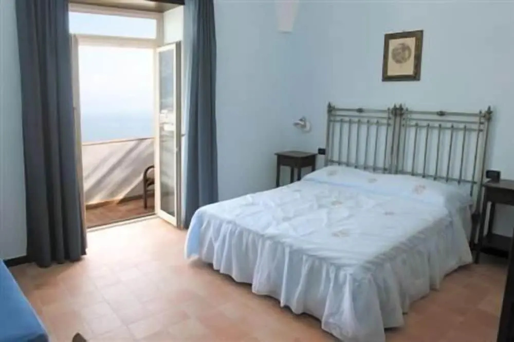 Standard Quadruple Family room with balcony