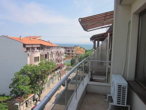 Image 12