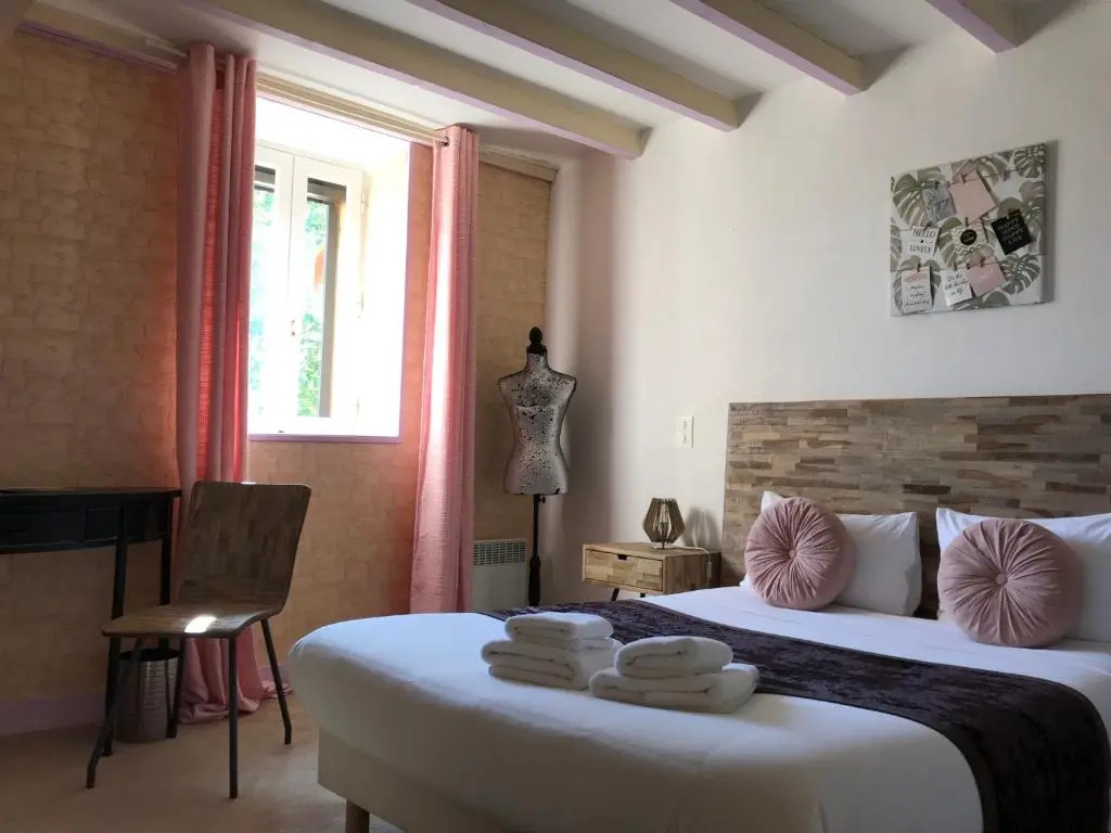Hôtel Bien-Etre Aux Cyprès de Marquay - Chambres