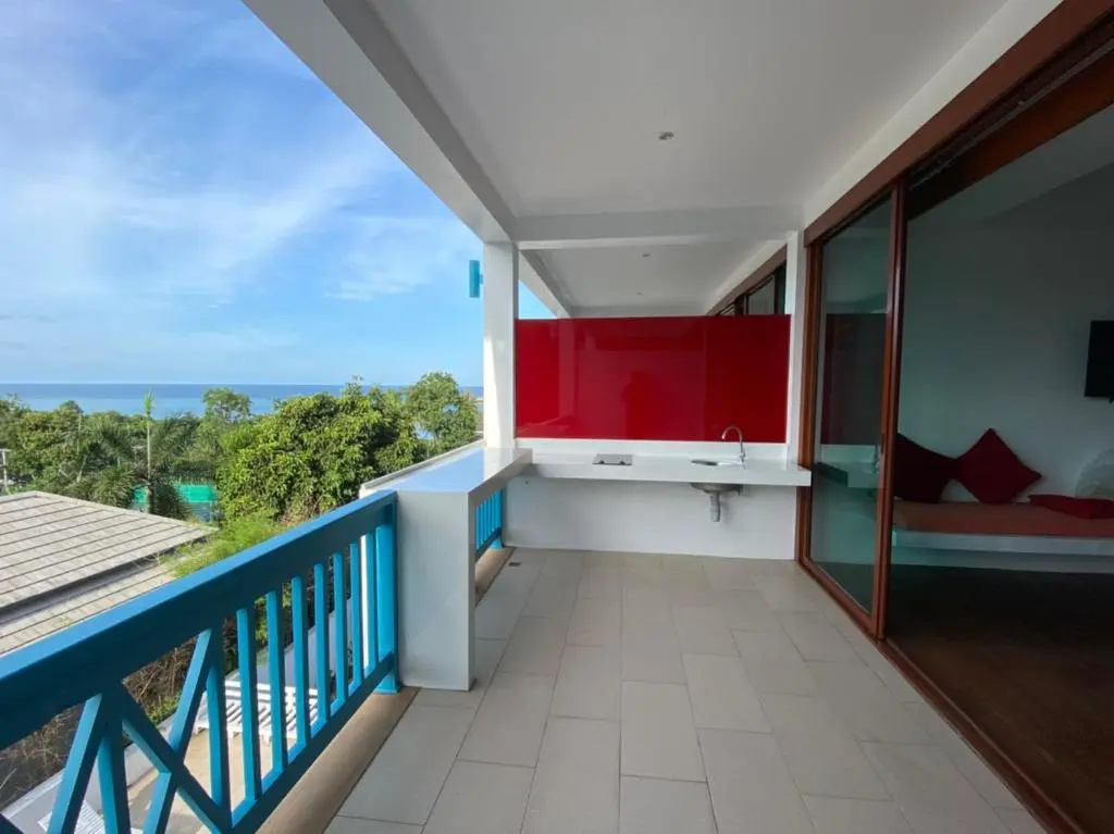 Deluxe Double room with partial sea view (full double bed)