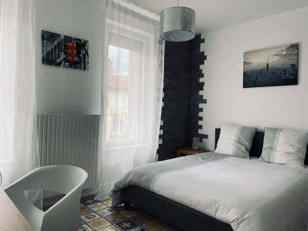 2 Bedrooms Cottage