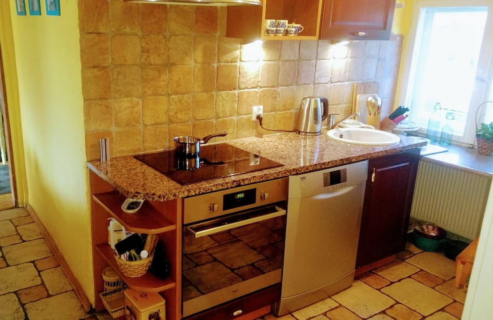 1 Bedroom Apartment with garden view
