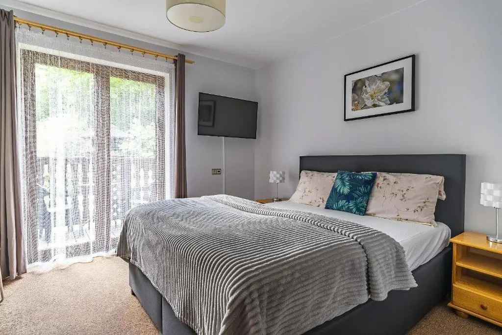 Standard Double room with balcony (full double bed)