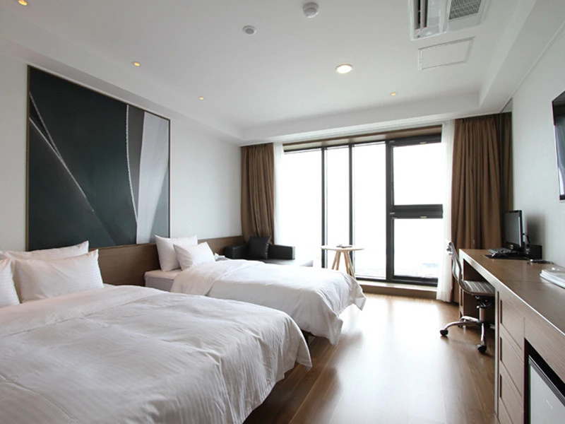 Premier Double room with sea view (twin beds)