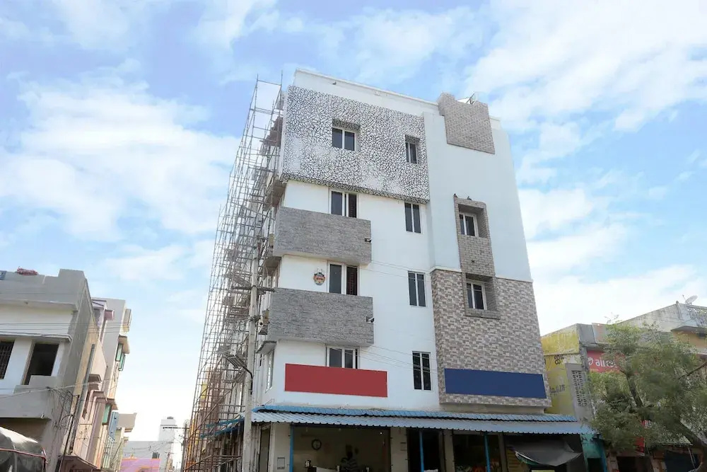 Vishaal Hotel by OYO Rooms