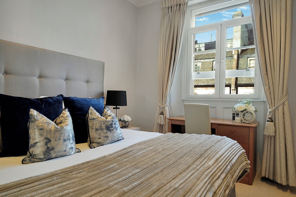 Hertford Flat 13