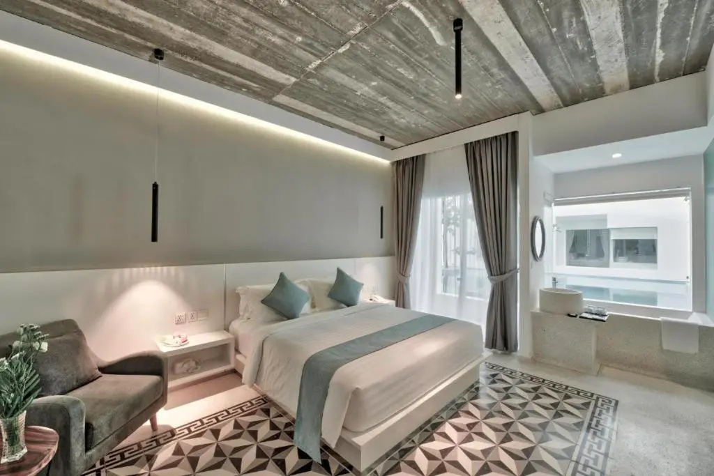 Superior Double room (full double bed)
