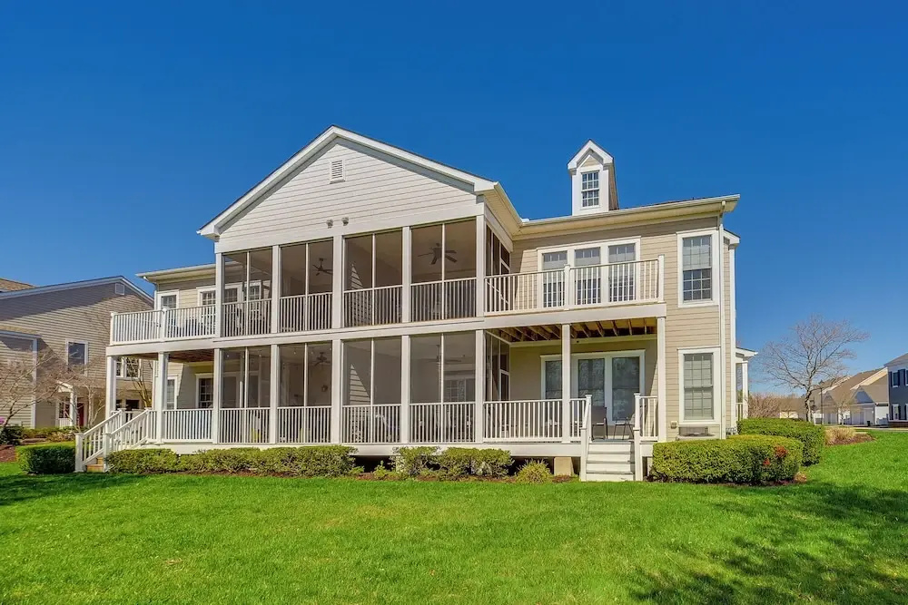 3 Mi to Beach: Ocean View Getaway w/ Pool Access