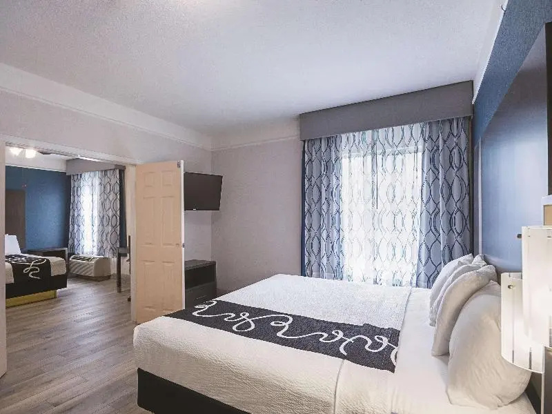 La Quinta Inn & Suites by Wyndham Kingwood Houston IAH Airpt - Chambres