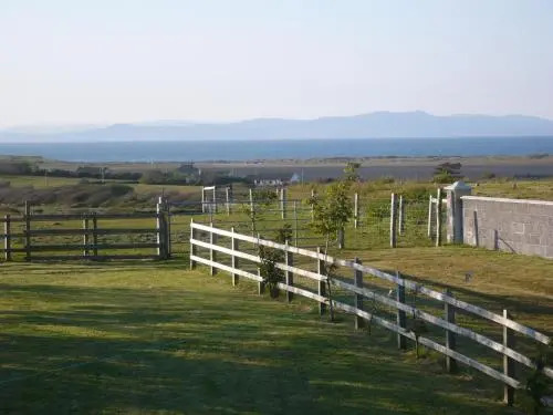 Beezies Self Catering Cottages