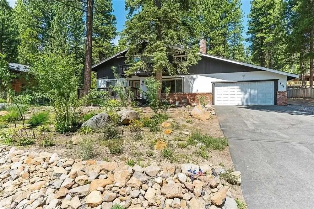 Beautiful 5 Multi Family Home 4 Br home by RedAwning