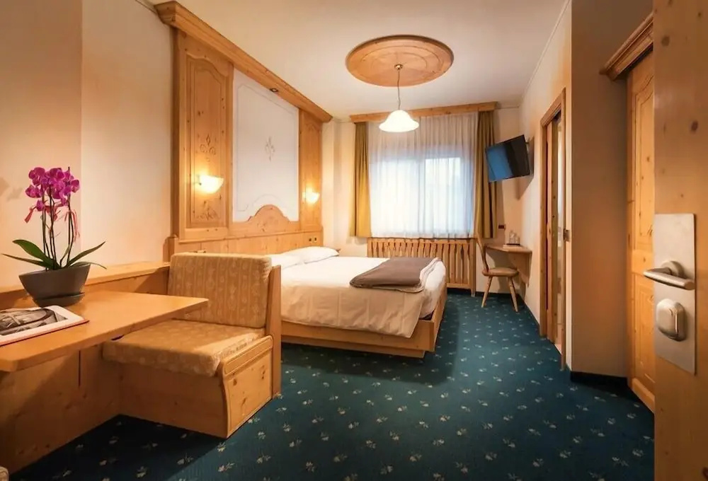 Economy room