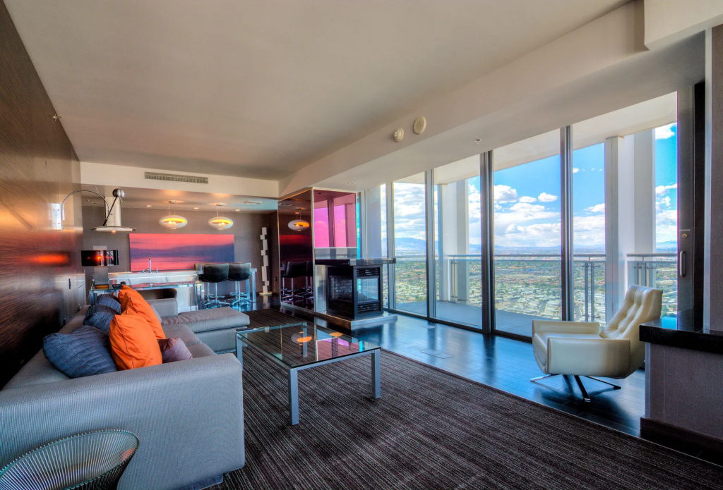 StripViewSuites at Palms Place — фото