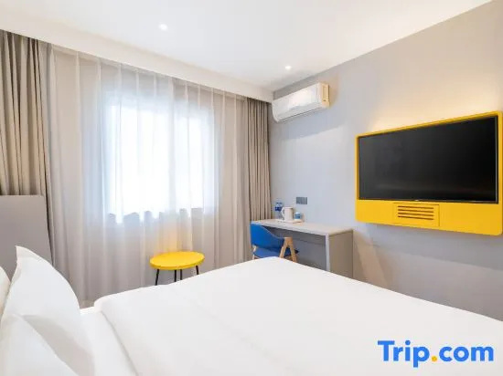 Deluxe Double room (full double bed)