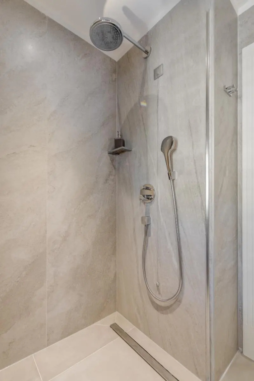 Superior Double room with balcony (full double bed)