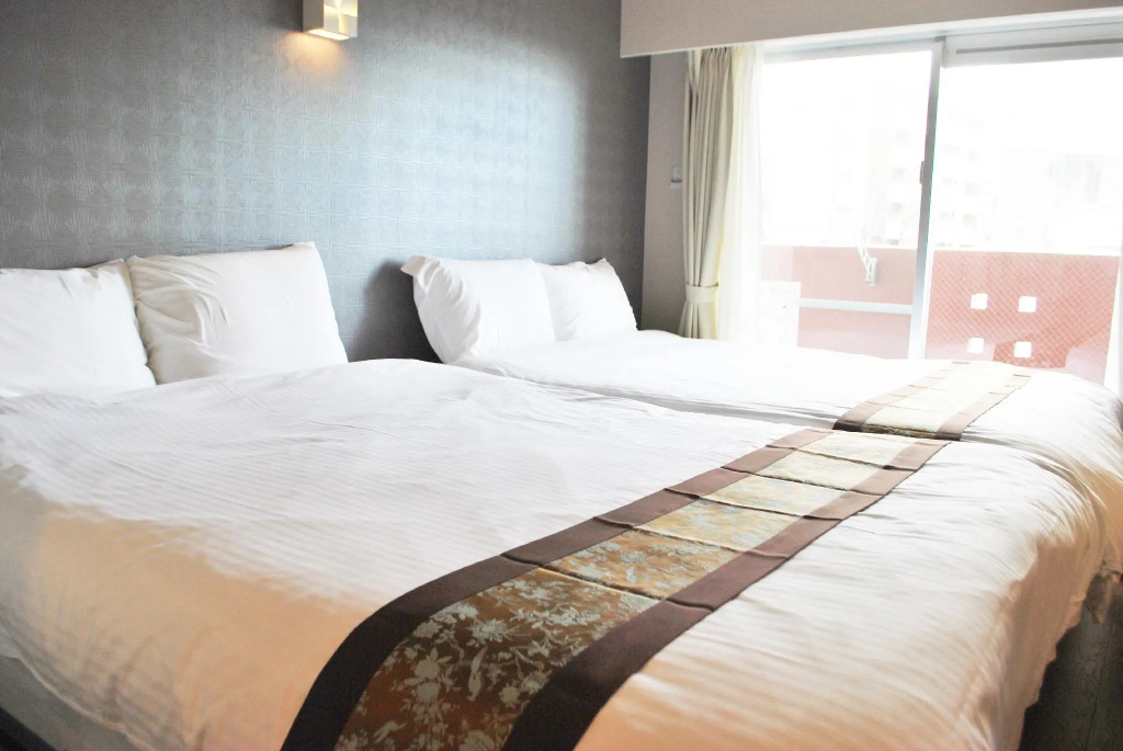 Ten Point Hotel — 4