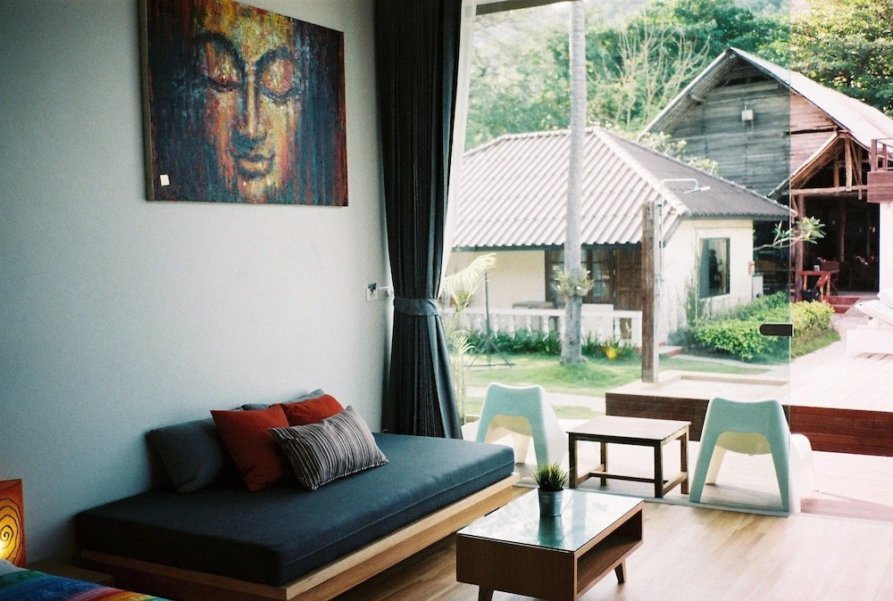 Двухместный номер Standard с видом на сад двуспальная кровать в Silver Beach Resort