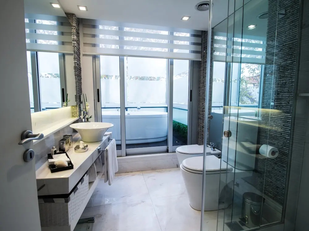 Luxury Suite