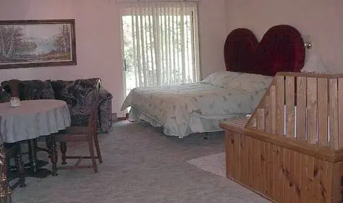 Top Notch Restaurant & Motel