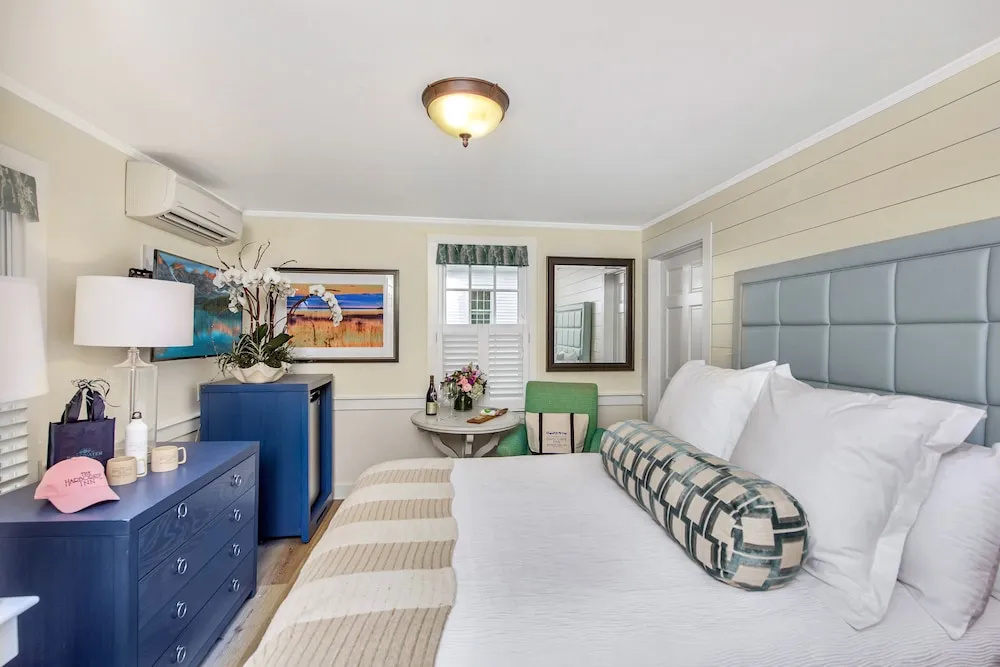 Premier room