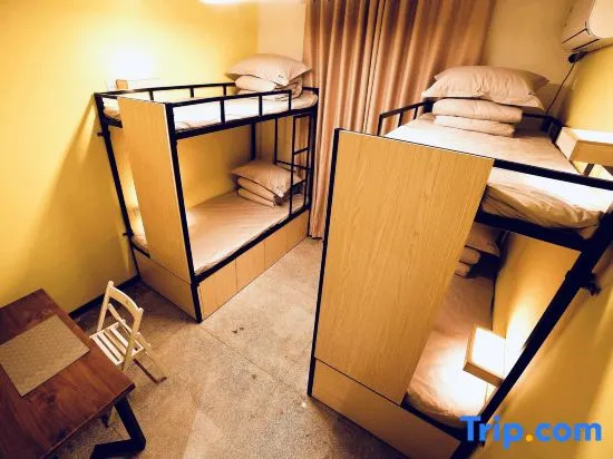 Bed in Dorm (male dorm)