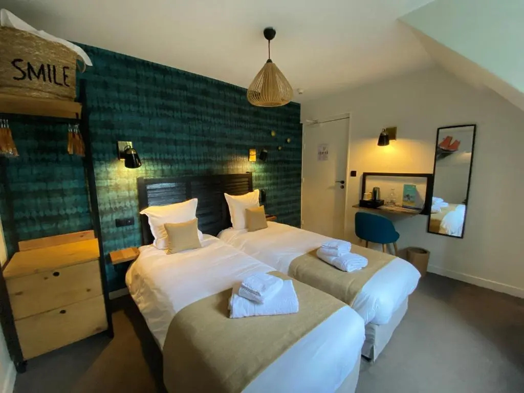 Standard Double room with courtyard view (twin beds)