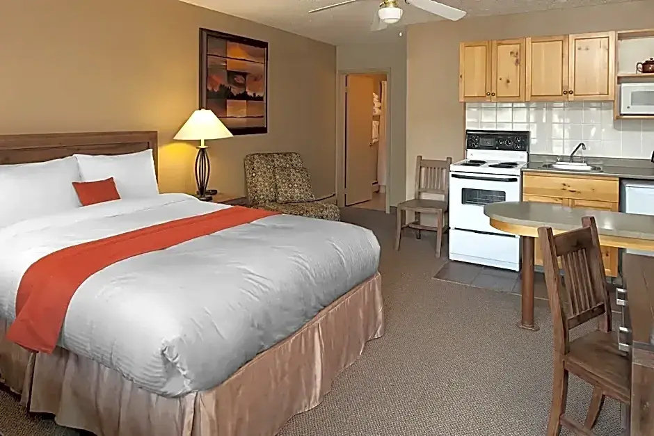 1 Bedroom Quadruple Suite