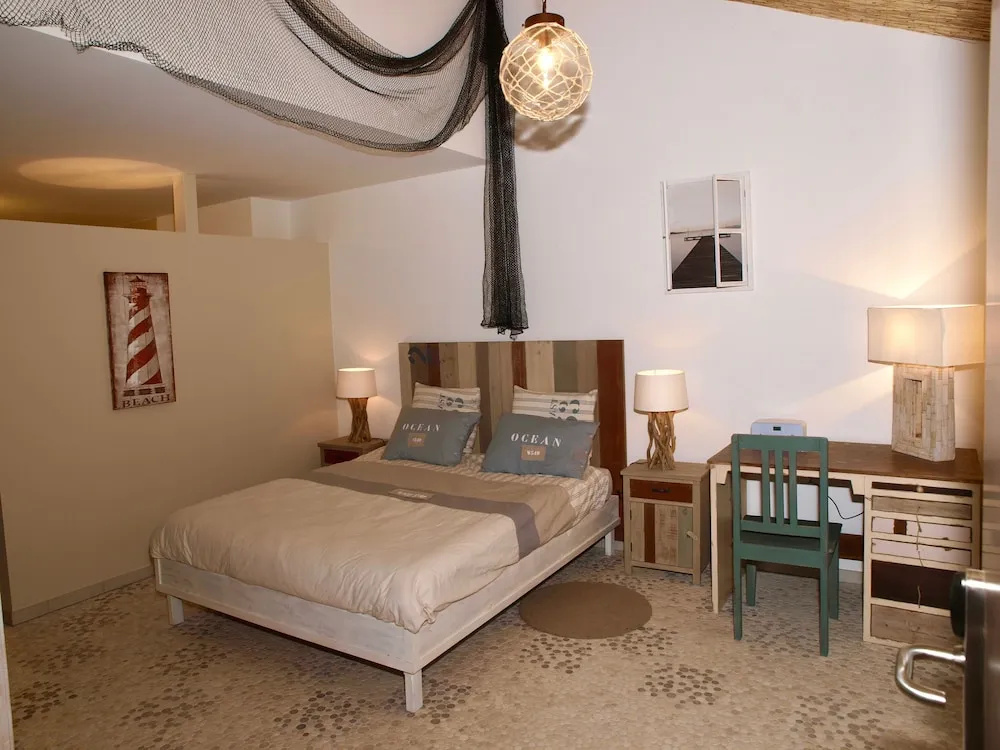 Standard Double room with land view (full double bed)