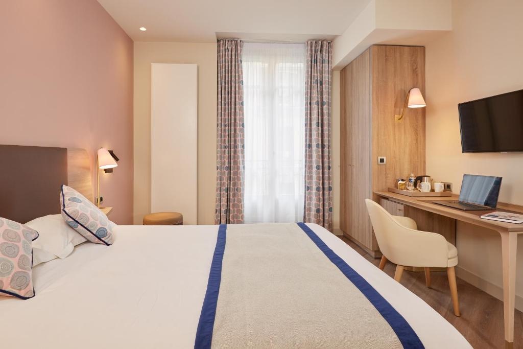 Hotel de Sevigne 54