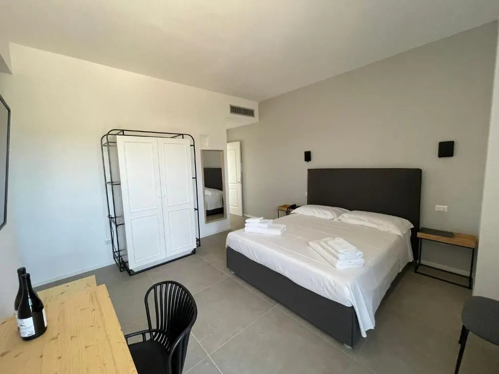 Superior Double room (full double bed)