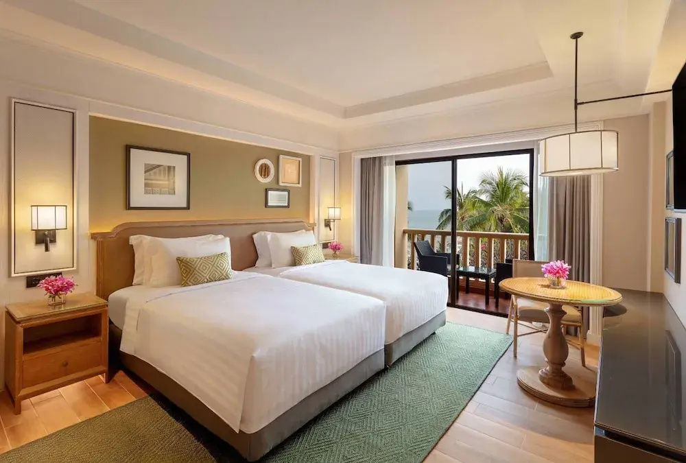 Premium Double room with balcony and with ocean view (full double bed)