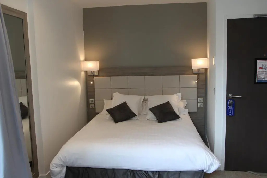 Superior Double room (full double bed)