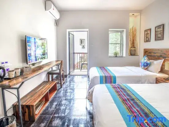 Standard room with balcony