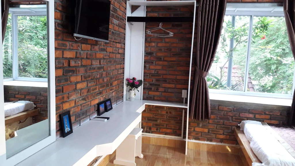 Standard Double room (full double bed)