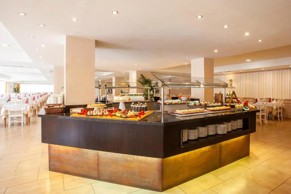 Hotel photo 13