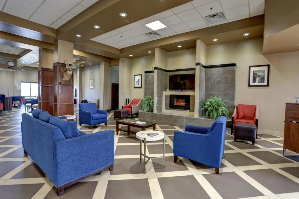 Comfort Suites - фото 2