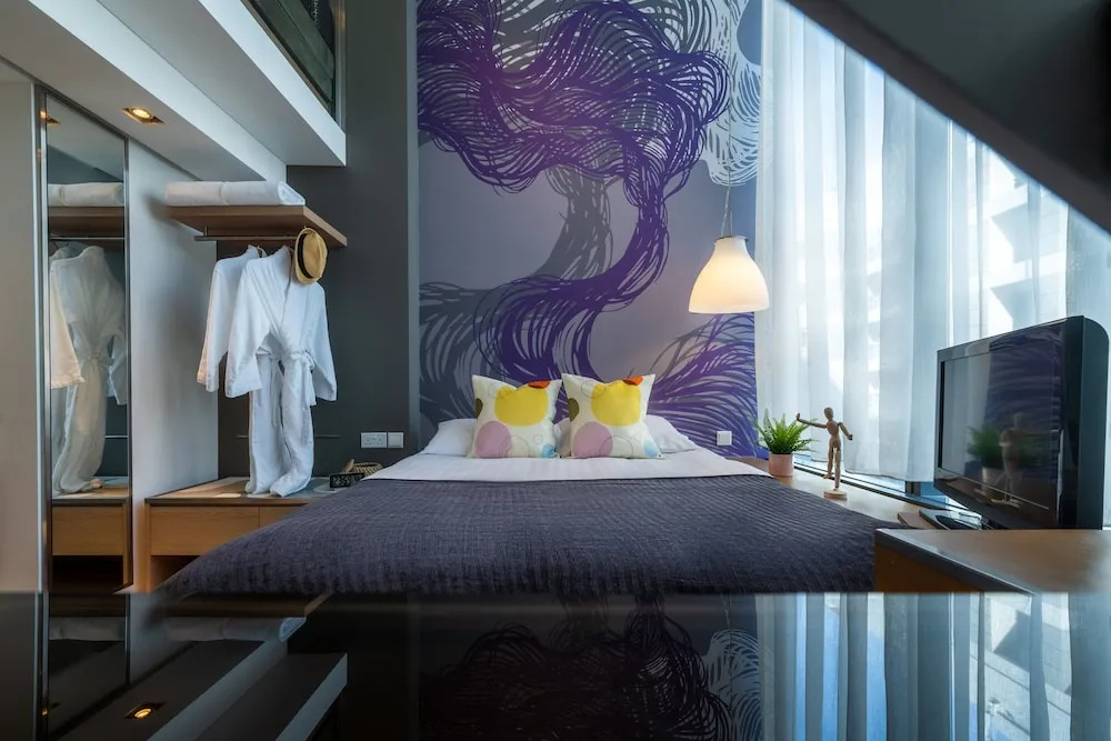 Double Studio Loft (full double bed)